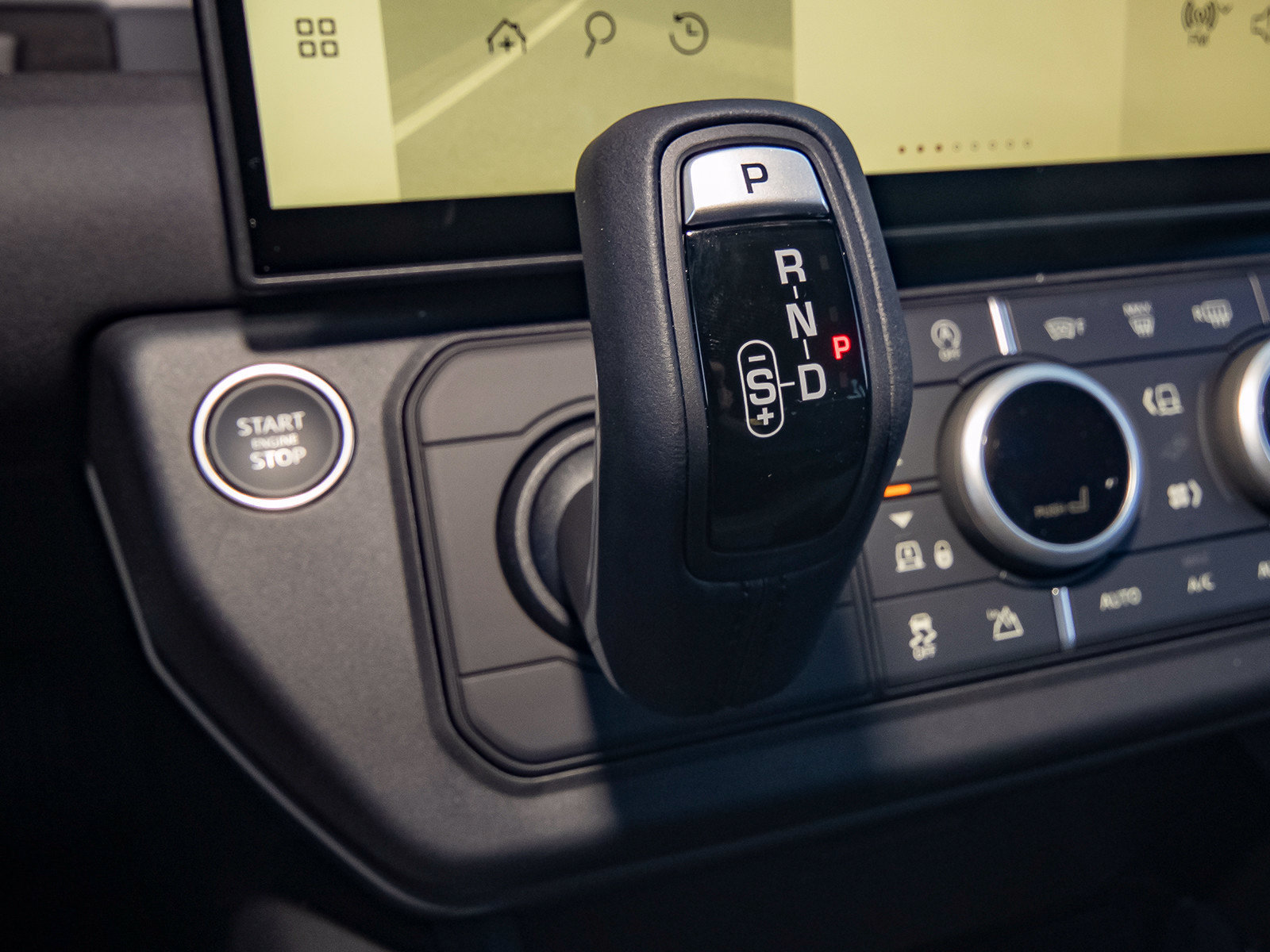 New 2026 Land Rover Defender 110 S AWD/4WD image 28