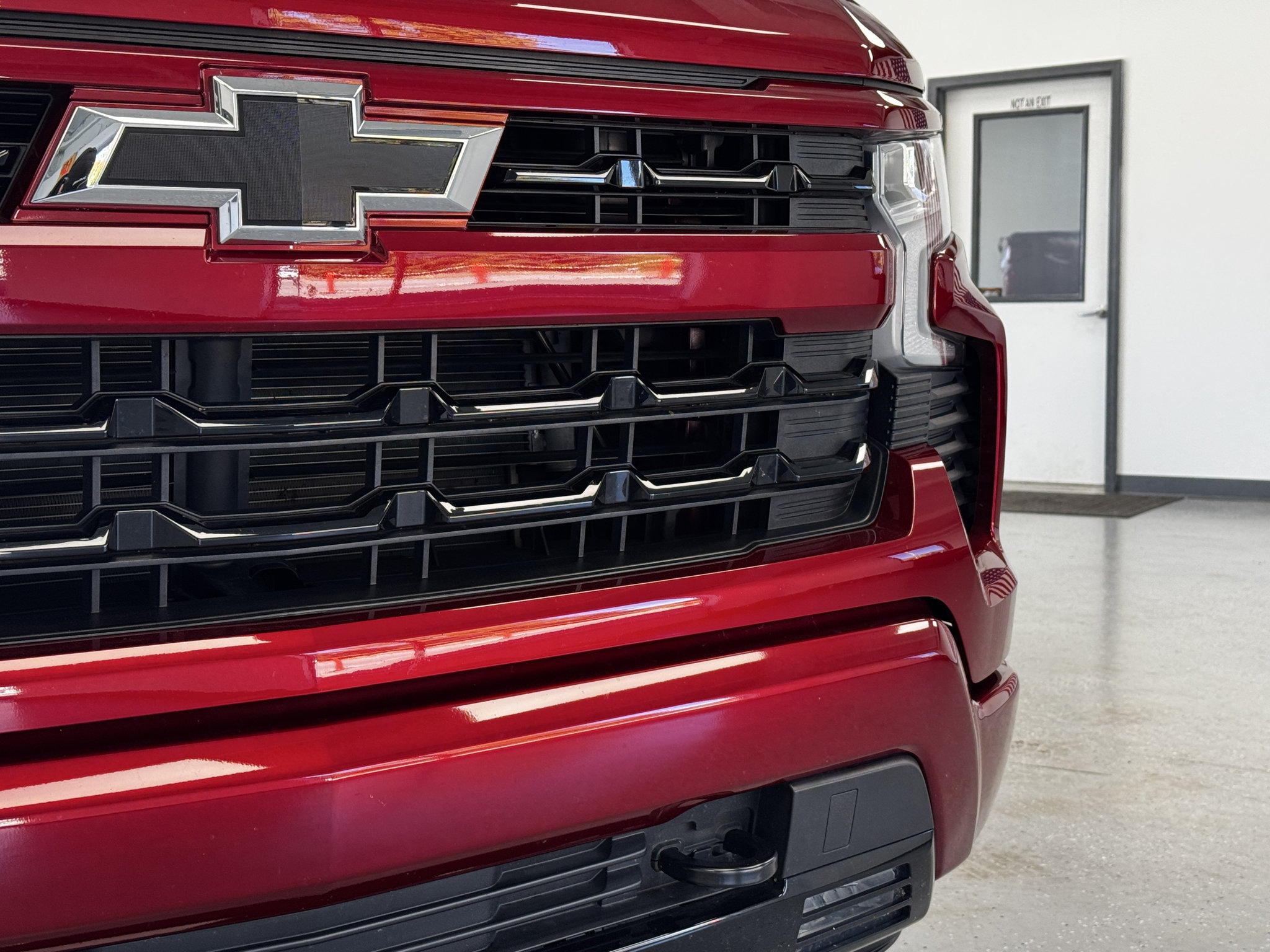 Used 2025 Chevrolet Silverado 1500 RST w/ Convenience Package II AWD/4WD image 11