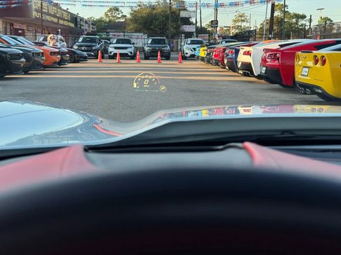 Used 2016 Chevrolet Corvette Z06 w/ 3LZ Preferred Equipment Group image 36