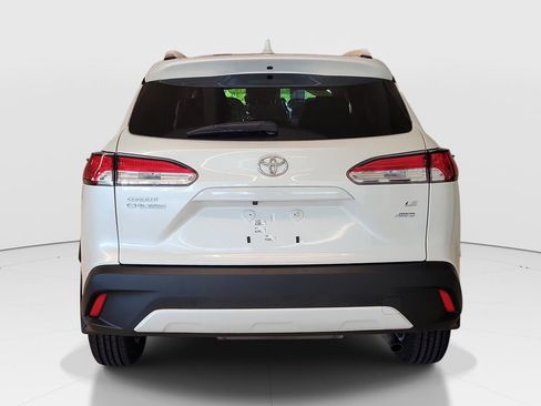 Certified 2024 Toyota Corolla Cross LE w/ Moonroof Package image 6