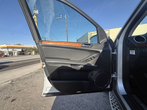 Used 2009 Mercedes-Benz GL 450 4MATIC image 10
