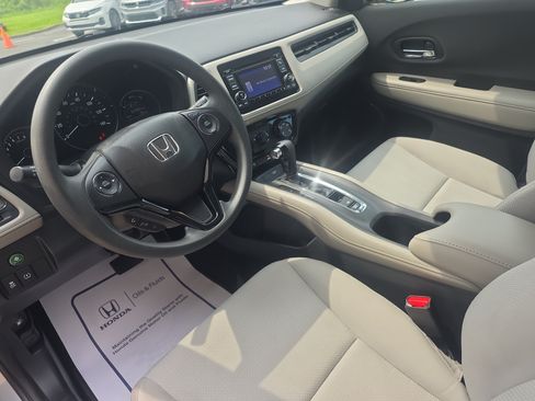 Used 2020 Honda HR-V LX image 10