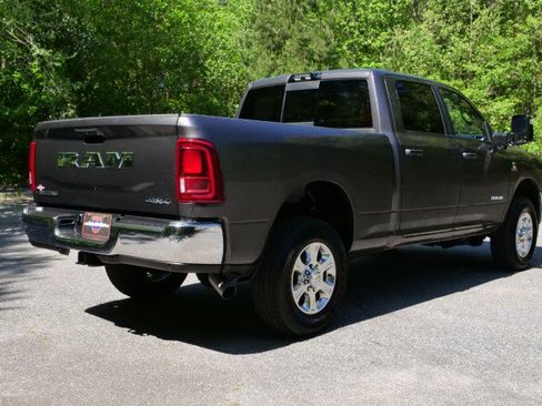 Used 2025 RAM 3500 Big Horn AWD/4WD image 21