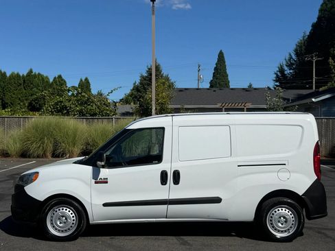 Used 2021 RAM ProMaster City Tradesman FWD image 2