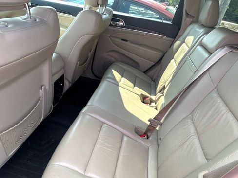 Used 2015 Jeep Grand Cherokee Limited AWD/4WD image 3