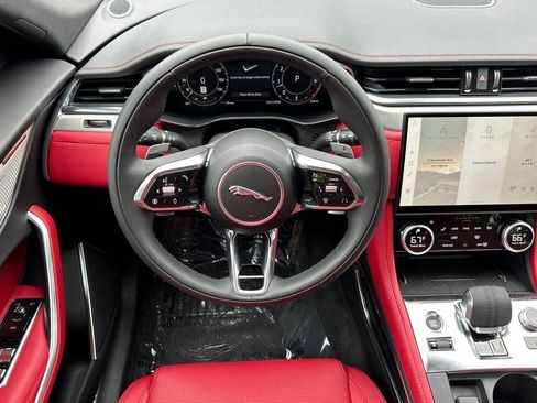 Used 2025 Jaguar F-PACE R-Dynamic S AWD/4WD image 13