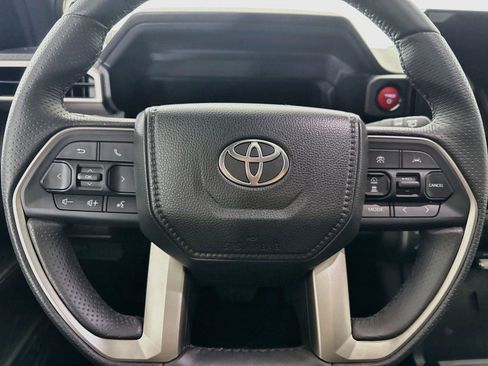 Certified 2026 Toyota 4Runner TRD Off-Road Premium w/ Tow Technology Package AWD/4WD image 17