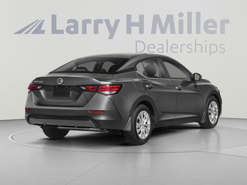 Used 2020 Nissan Sentra S FWD image 2