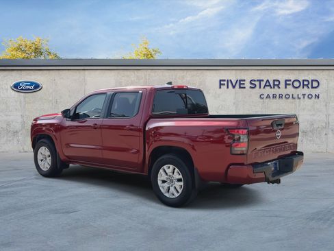 Used 2024 Nissan Frontier SV w/ SV Convenience Package RWD image 6
