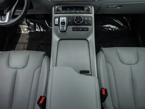 Used 2022 Hyundai Palisade SEL w/ 8P Bench Seat Package AWD/4WD image 27