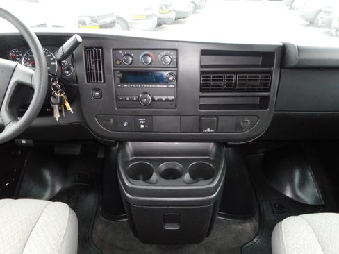 Used 2017 Chevrolet Express 3500 LT w/ LT Preferred Equipment Group RWD image 25