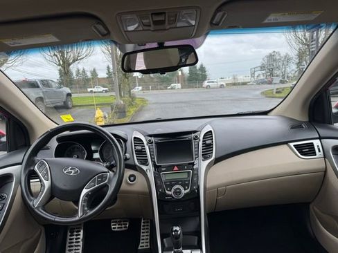 Used 2013 Hyundai Elantra GT w/ Tech Pkg image 12