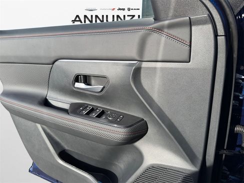 New 2026 Nissan Kicks SR w/ Cold Weather Package image 28