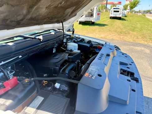 Used 2012 Chevrolet Silverado 3500 W/T image 28