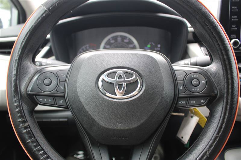 Used 2022 Toyota Corolla LE FWD image 12