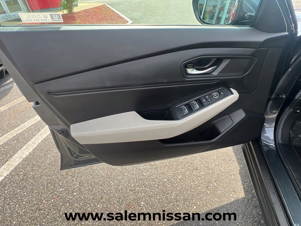 Used 2024 Honda Accord EX image 17