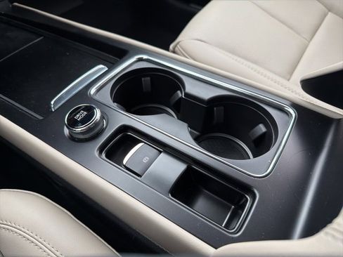 New 2026 Lincoln Corsair Premiere image 14