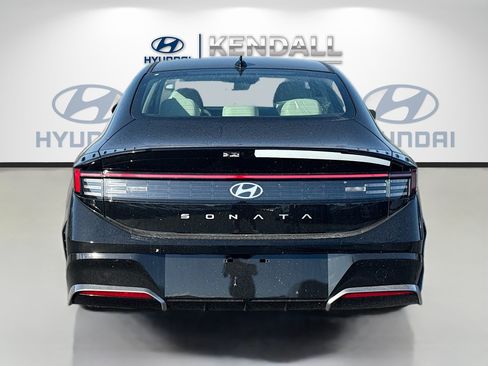 Certified 2026 Hyundai Sonata SEL FWD image 5