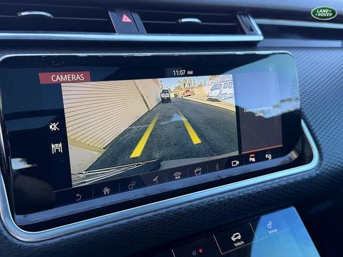 Used 2019 Land Rover Range Rover Velar R-Dynamic SE image 26