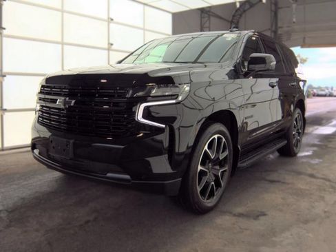 Used 2023 Chevrolet Tahoe RST w/ Sport Performance Package AWD/4WD image 2