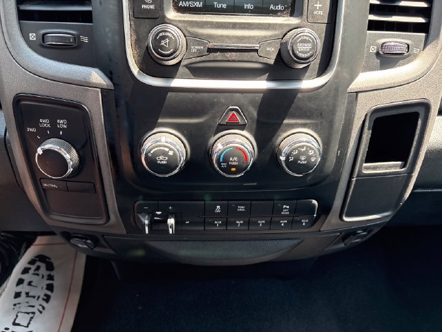 Used 2018 RAM 2500 Tradesman w/ Chrome Appearance Group AWD/4WD image 16