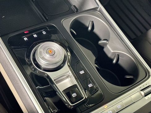 New 2026 Kia Carnival SX image 18