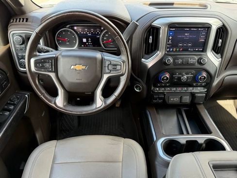 Used 2021 Chevrolet Silverado 2500 LTZ w/ LTZ Premium Package image 16