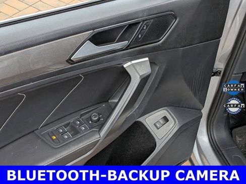 Used 2022 Volkswagen Tiguan SE image 15