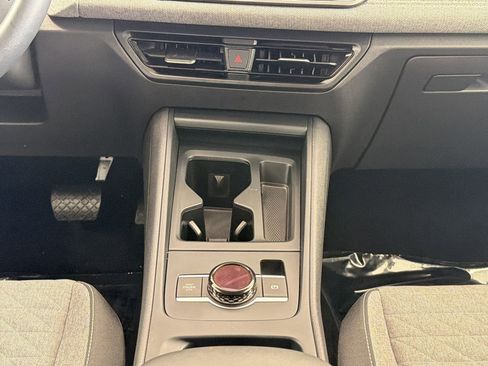 Used 2025 Volkswagen Tiguan S image 25