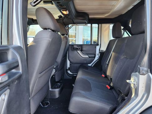 Used 2017 Jeep Wrangler Unlimited Sport image 37