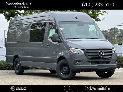 Used 2024 Mercedes-Benz Sprinter 2500 image 1