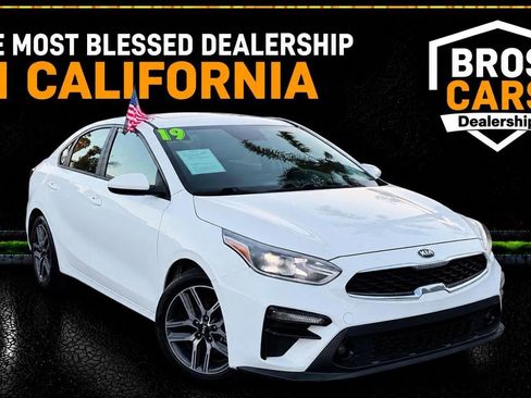Used 2019 Kia Forte S w/ S Premium Package FWD image 1