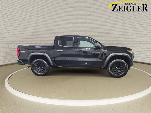 Used 2024 Chevrolet Colorado Trail Boss AWD/4WD image 4