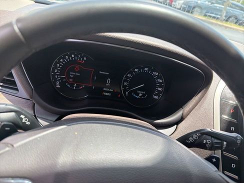 Used 2019 Lincoln MKC Reserve FWD image 6