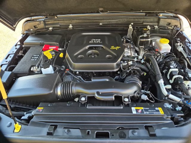 Used 2021 Jeep Wrangler Unlimited Sport AWD/4WD image 23