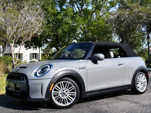 Used 2023 MINI Cooper S w/ Signature Upholstery Package FWD image 25