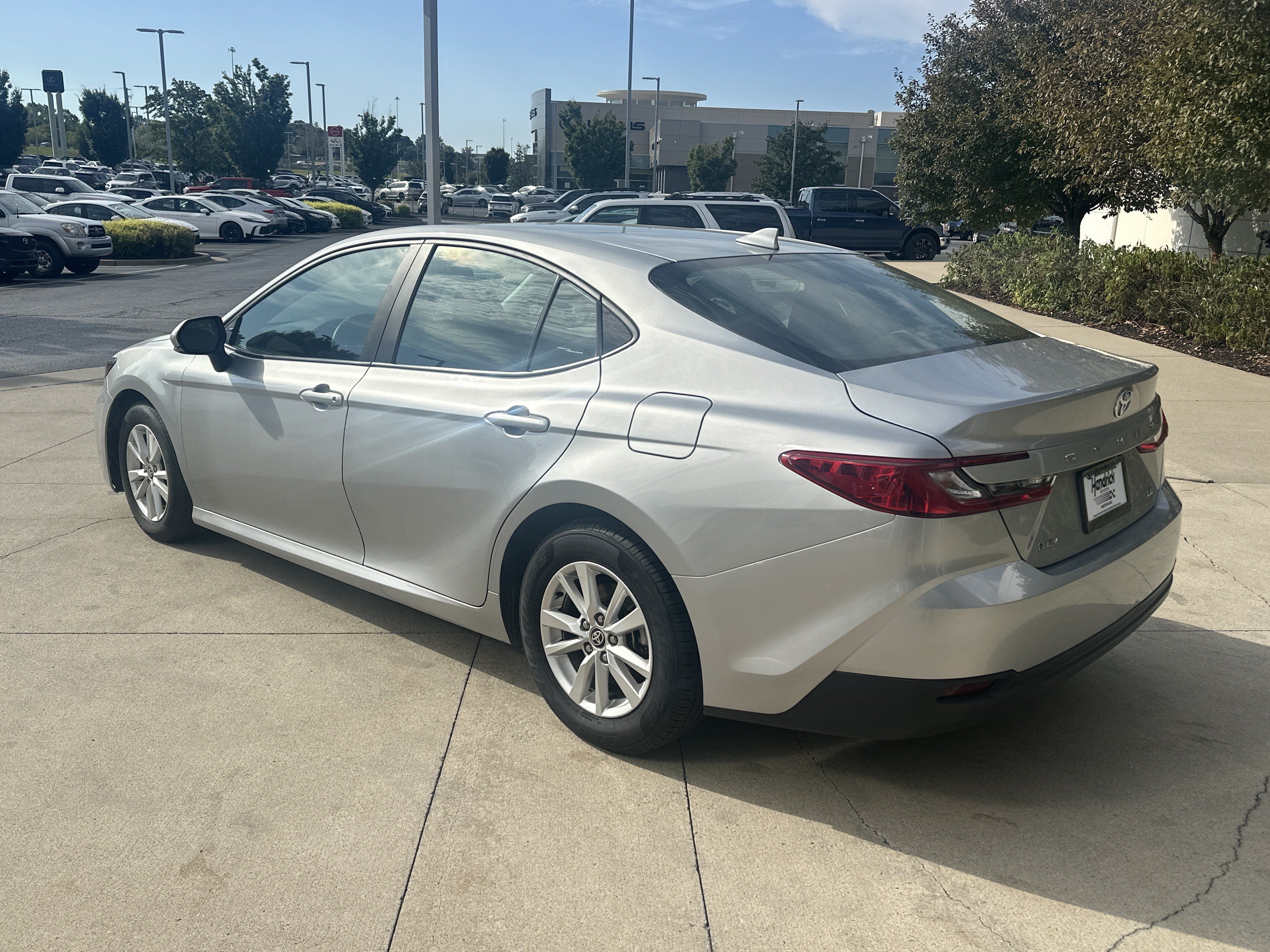 Used 2025 Toyota Camry LE FWD image 7