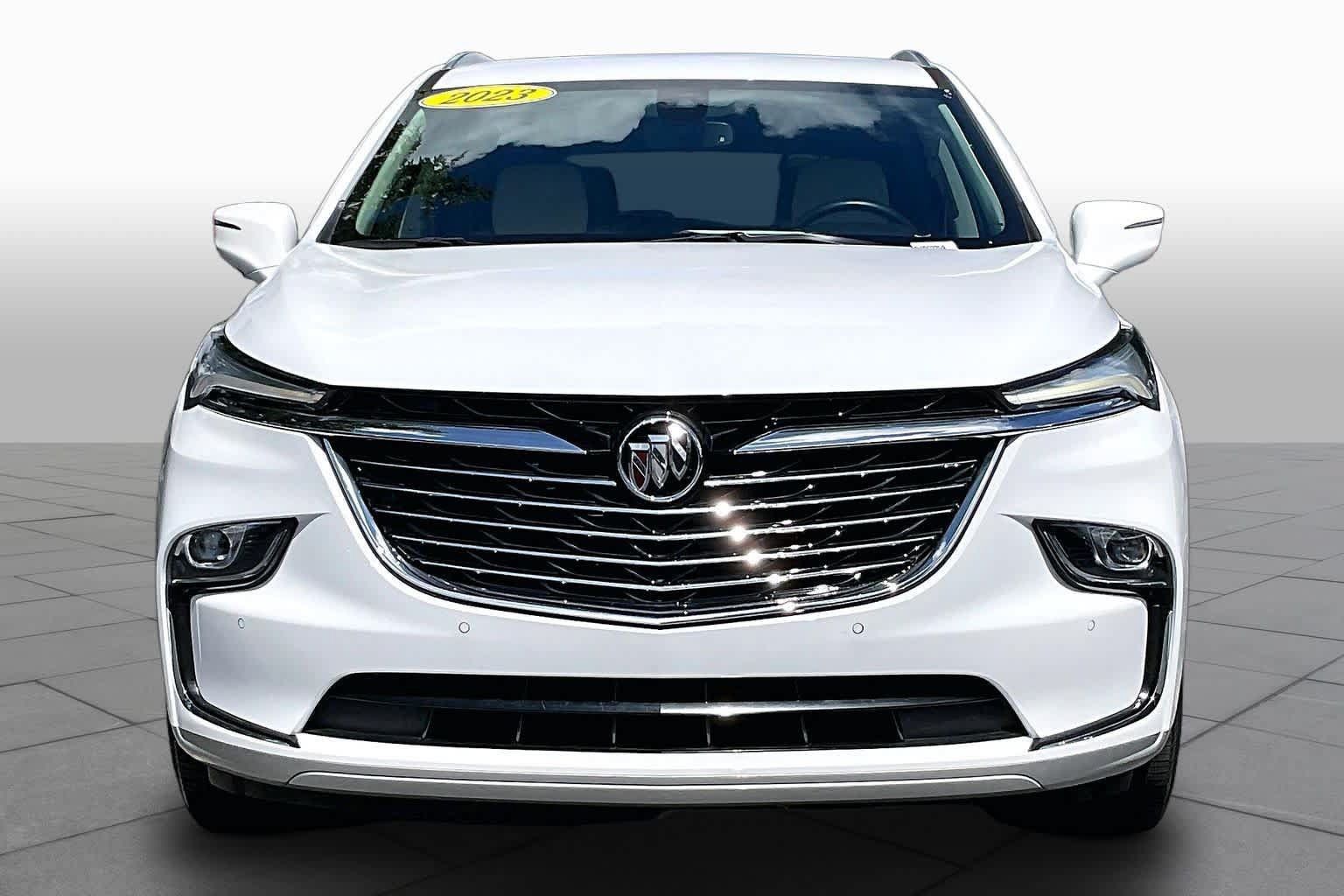 Used 2023 Buick Enclave Essence FWD image 6
