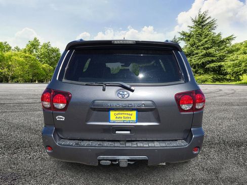 Used 2018 Toyota Sequoia SR5 w/ Carpet Mat Package image 6