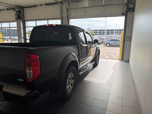 Used 2019 Nissan Frontier S RWD image 4