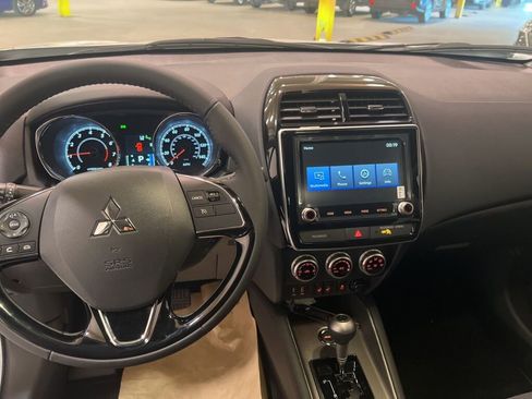 New 2025 Mitsubishi Outlander Sport SE image 18