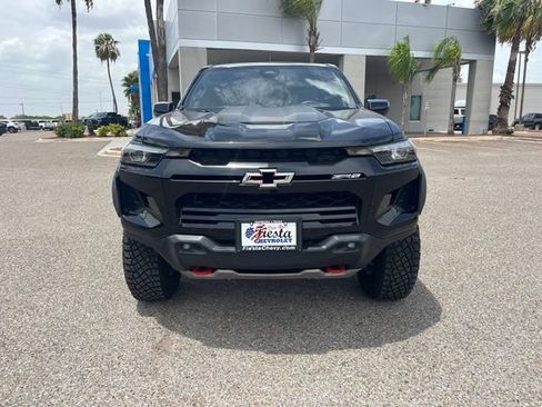 Used 2024 Chevrolet Colorado ZR2 w/ Safety Package AWD/4WD image 2