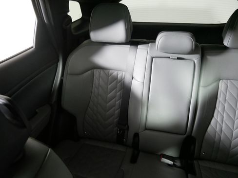 Used 2023 Kia Sportage X-Line w/ X-Line Premium Package image 12