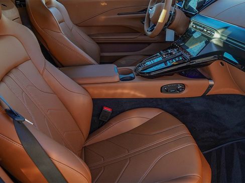 New 2026 Aston Martin V8 Vantage Roadster image 37