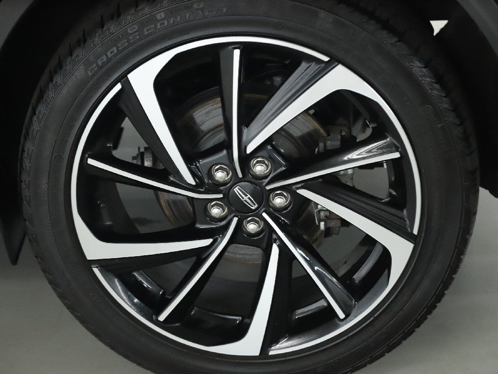 Used 2023 Lincoln Corsair Reserve w/ Equipment Group 201A AWD/4WD image 42