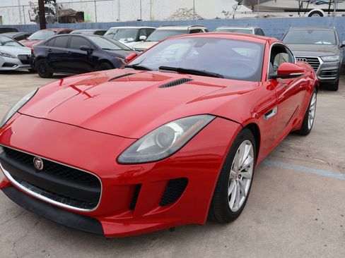 Used 2017 Jaguar F-TYPE Coupe image 3