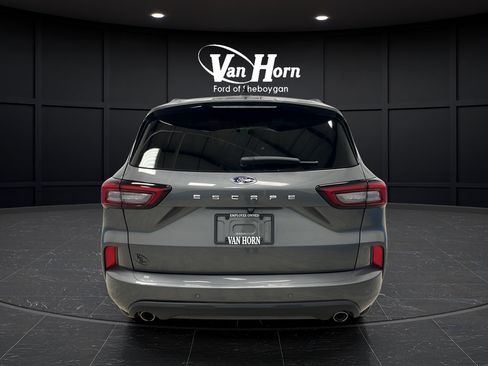 Used 2024 Ford Escape ST-Line w/ Tech Pack #1 AWD/4WD image 6