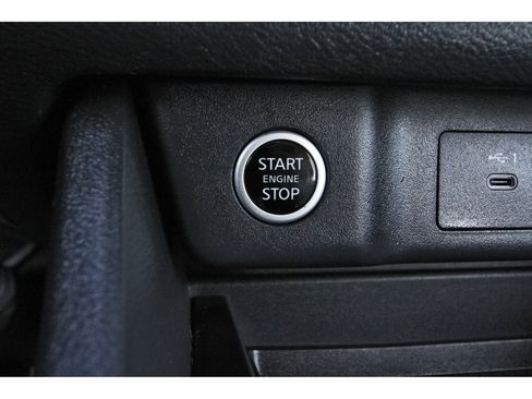 Used 2023 Nissan Rogue SV FWD image 24
