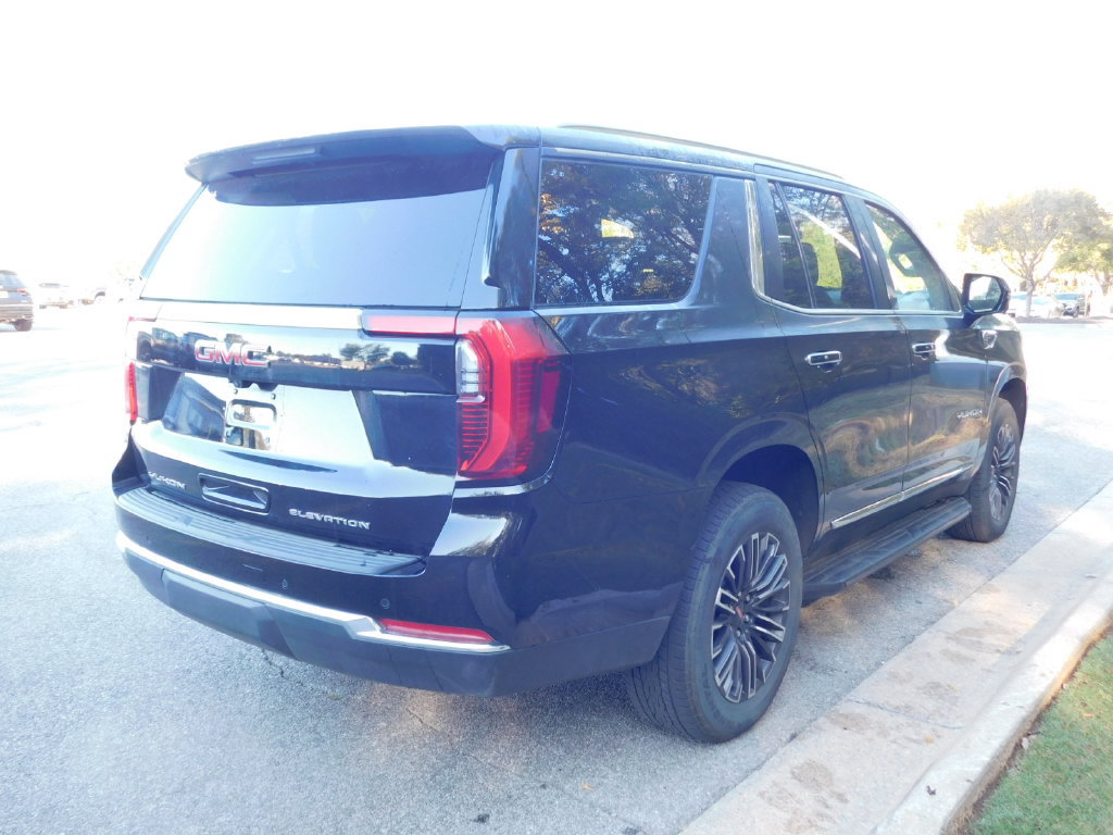Used 2026 GMC Yukon Elevation AWD/4WD image 10