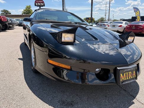 Used 1995 Pontiac Firebird Trans Am RWD image 13